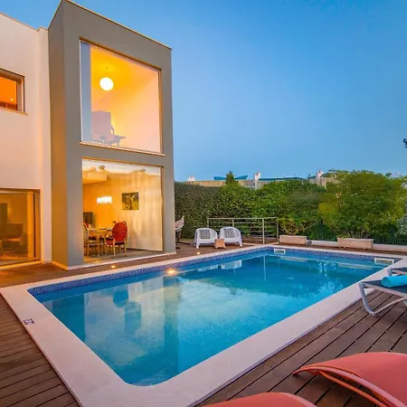 Willa Carolina - Com Piscina Privada E Bbq